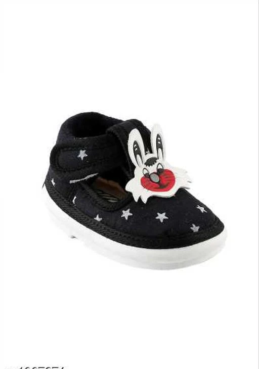 Checkout this latest Casual Shoes
Product Name: *Funky Kid's Boot*
Sole Material: PVC
Fastening & Back Detail: Slip-On
Pattern: Printed
Sizes: 
10-12 Months, 1.5, 2, 2.5, 6-9 Months, 15-18 Months, 18-21 Months, 21-24 Months
Easy Returns Available In Case Of Any Issue


SKU: 105
Supplier Name: CHIU-

Code: 103-1007374-216

Catalog Name: Unisex Classy Kid's Boots & Sandals Vol 7
CatalogID_120877
M09-C31-SC1188