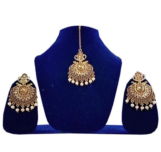 Checkout this latest Jewellery Set
Product Name: *Twinkling Graceful Jewellery Sets*
Base Metal: Brass
Plating: Gold Plated
Stone Type: Pearls
Sizing: Adjustable
Type: Maangtika and Earrings
Country of Origin: India
Easy Returns Available In Case Of Any Issue


SKU: JMAB-092
Supplier Name: rkcollec.

Code: 742-102841012-994

Catalog Name: Twinkling Graceful Jewellery Sets
CatalogID_29655095
M05-C11-SC1093