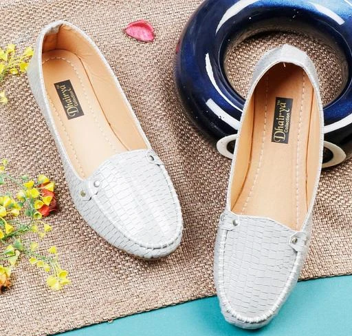 Loafers and Ballerinas - Women