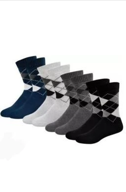 PACK OF 4 PAINDE FASHIONABLE TRENDY COTTEN SOCKS FOR MAN AND WOMEN