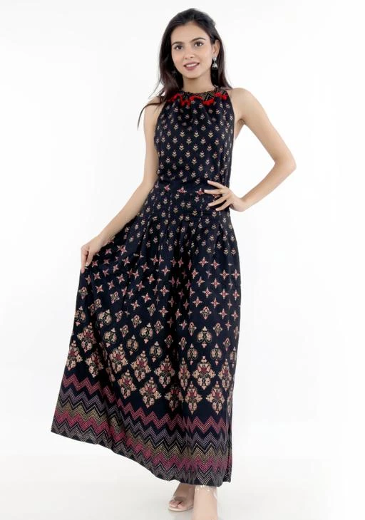 Checkout this latest Gowns
Product Name: *Trendy Glamorous Women Gowns*
Fabric: Rayon
Sleeve Length: Sleeveless
Pattern: Printed
Sizes:
S, M (Bust Size: 38 in, Length Size: 50 in) 
L (Bust Size: 40 in, Length Size: 50 in) 
XL (Bust Size: 42 in, Length Size: 50 in) 
XXL (Bust Size: 44 in, Length Size: 50 in) 
Country of Origin: India
Easy Returns Available In Case Of Any Issue


Catalog Rating: ★3.6 (7)

Catalog Name: Urbane Glamorous Women Gowns
CatalogID_2240503
C79-SC1289
Code: 814-11816649-3801