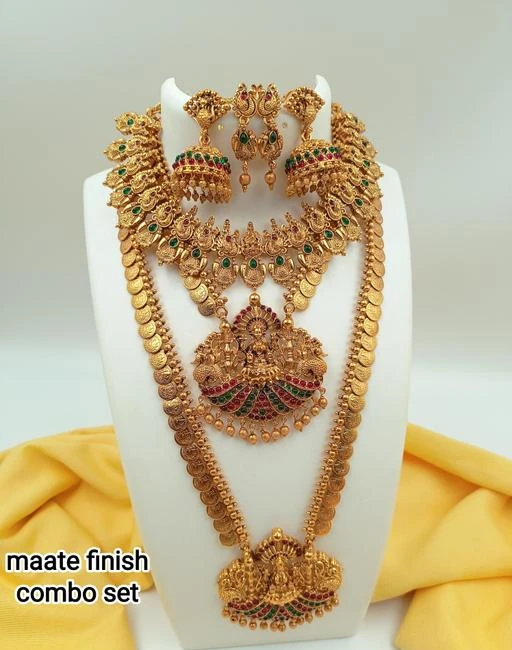 Checkout this latest Jewellery Set
Product Name: *Feminine Elegant Jewellery Sets*
Base Metal: Alloy
Plating: Gold Plated - Matte
Stone Type: Kundan
Sizing: Adjustable
Feminine Elegant Jewellery Sets
Country of Origin: India
Easy Returns Available In Case Of Any Issue


SKU: jewellery set_0047
Supplier Name: Shilpa creation's

Code: 0511-127045059-0041

Catalog Name: Twinkling Elegant Jewellery Sets
CatalogID_37280614
M05-C11-SC1093