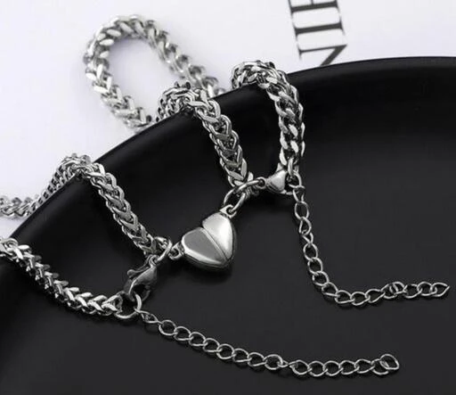 Buy Designer  Fashionable Mens Chain  Bracelets  We have a wide range  of traditional modern and handmade MediumLinks Chains Online
