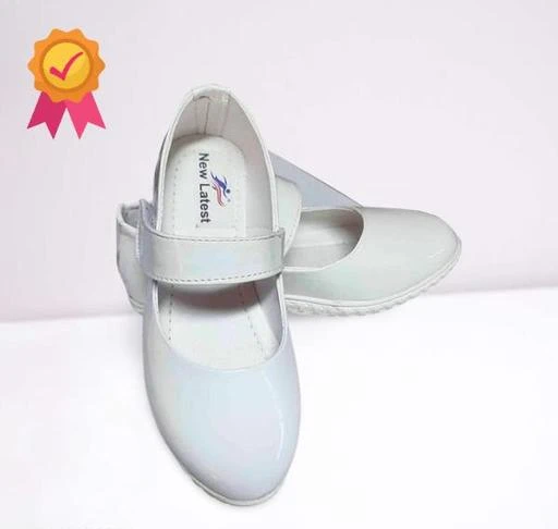 Dayz Girls White School Shoes, Size: 7
