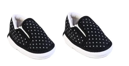 Checkout this latest Casual Shoes
Product Name: *Unisex Fabric Kid's Casual Shoes ( Pack Of 2 )*
Material: Fabric
UK/IND Size: Age Group (9 - 15 Months) - UK/IND - 3.5C Length - 13 cm
Age Group (15 - 18 Months) - UK/IND - 4C Length - 13.5 cm
Age Group (18 - 20 Months) - UK/IND - 5C Length - 14 cm
Age Group (20 - 24 Months) - UK/IND - 5C Length - 14 cm
Age Group (24 - 28 Months) - UK/IND - 6C Length - 15 cm
Description: It Has 2 Pairs Of Kid's Unisex Casual Shoes
Work: Printed
Country of Origin: India
Easy Returns Available In Case Of Any Issue


Catalog Rating: ★2.7 (9)

Catalog Name: Stylish Unisex Fabric Kids Casual Shoes Combo Vol 1
CatalogID_214391
C57-SC1188
Code: 823-1645561-5811