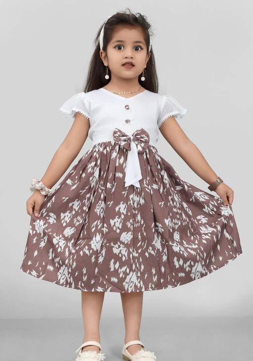 6Y COLLECTIVE Semi-Stitched : Buy 6Y Collective Jade Gardenia Semi-Stitched  Lehenga (Set of 3) Online | Nykaa Fashion