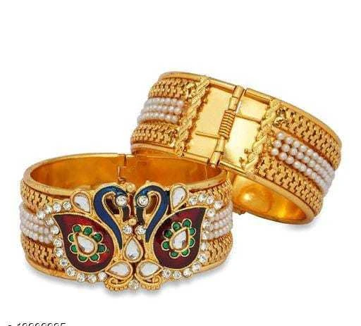 Checkout this latest Bracelet & Bangles
Product Name: *Elite Fusion Bracelet & Bangles*
Base Metal: Alloy
Plating: Gold Plated
Stone Type: Artificial Stones
Sizing: Non-Adjustable
Type: Cuff
Multipack: 1
Sizes:Free Size
Country of Origin: India
Easy Returns Available In Case Of Any Issue


Catalog Rating: ★4.2 (87)

Catalog Name: cuff bracelets Elite Beautiful Bracelet & Bangles
CatalogID_3696073
C77-SC1094
Code: 991-18202935-714