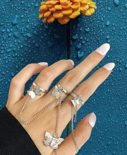 Charming treasures 5pcs Golden Rings For Women Fashion Irregular Finger  Thin Rings Knuckle Jewelry Alloy Ring Set Price in India - Buy Charming  treasures 5pcs Golden Rings For Women Fashion Irregular Finger