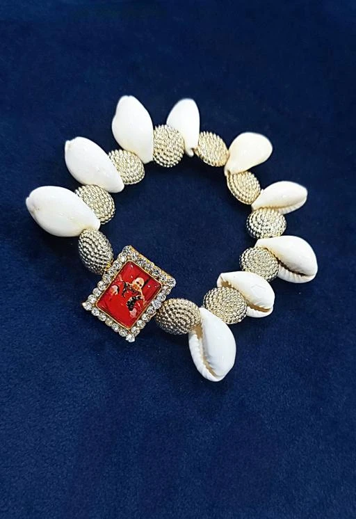 Light Salmon Round Pearl Bracelet with Jai Guruji Swaroop Handmade Bra   satvikstorein