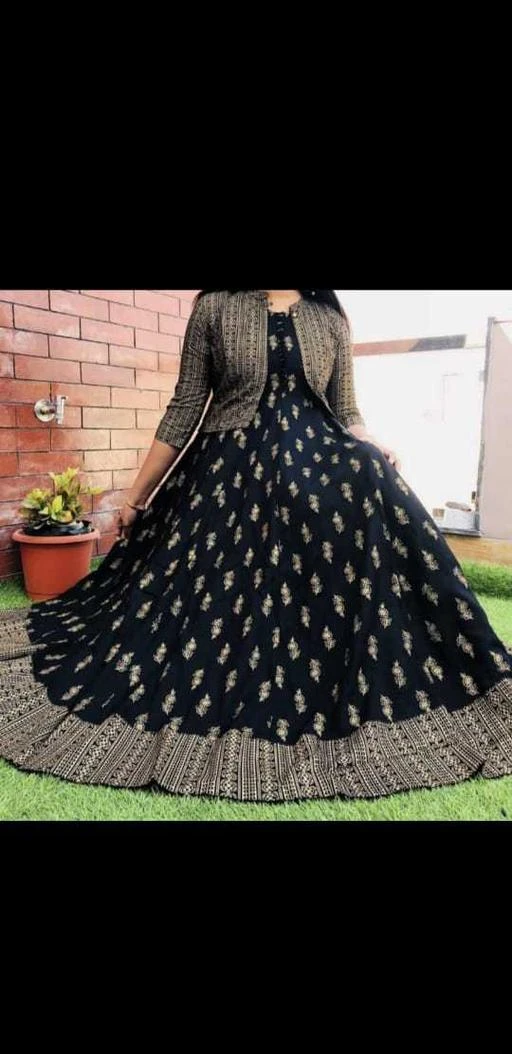 Checkout this latest Gowns
Product Name: *Classic Glamorous Women Gowns*
Fabric: Rayon
Sizes:
XXL (Bust Size: 44 in, Length Size: 55 in) 
Country of Origin: India
Easy Returns Available In Case Of Any Issue


Catalog Rating: ★4.3 (7)

Catalog Name: Urbane Glamorous Women Gowns
CatalogID_4123364
C79-SC1289
Code: 017-19904519-2712