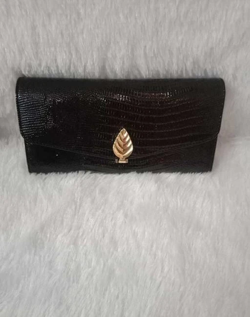 Checkout this latest Clutches
Product Name: *Trendy Pure Leather Women's Clutch *
Sizes: 
Free Size
Easy Returns Available In Case Of Any Issue


Catalog Rating: ★2.9 (7)

Catalog Name: Elite Trendy PU Leather Women's  Clutches Vol 1
CatalogID_286186
C73-SC1078
Code: 605-2156556-