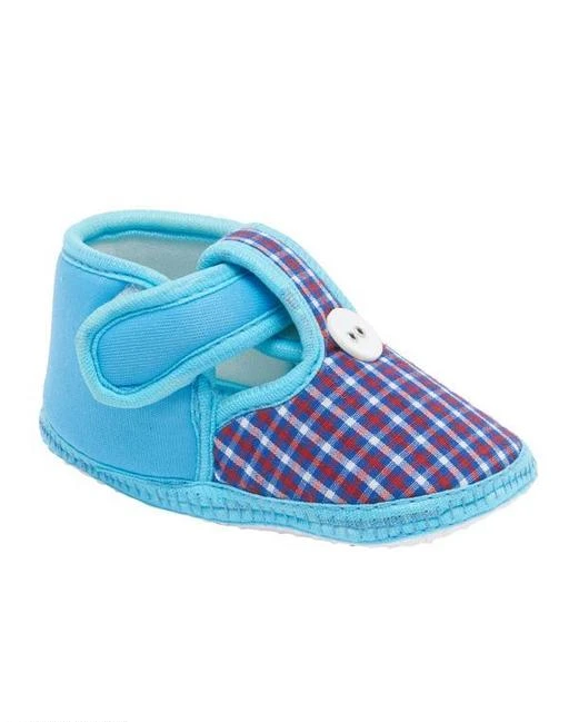 Checkout this latest Casual Shoes
Product Name: *Adorable Kid's Shoes*
Fastening & Back Detail: Velcro
Pattern: Printed
Multipack: 1
Sizes: 
6 Months
Easy Returns Available In Case Of Any Issue


Catalog Rating: ★4 (163)

Catalog Name: Adorable Kid's Shoes Vol 6
CatalogID_327714
C57-SC1188
Code: 932-2444400-994