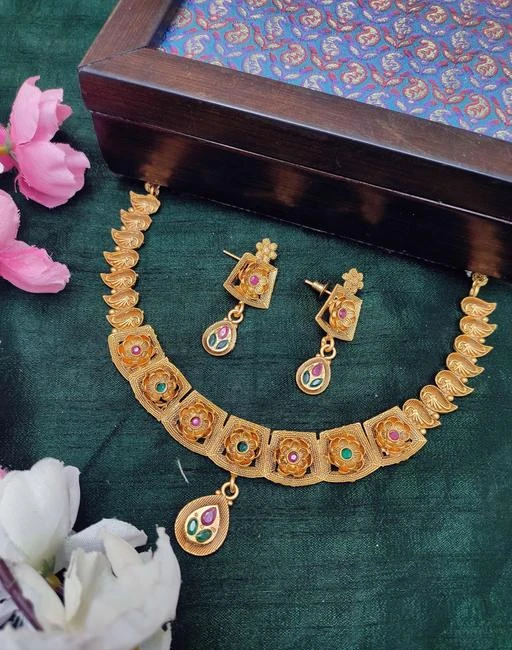 Sreehari necklace clearance