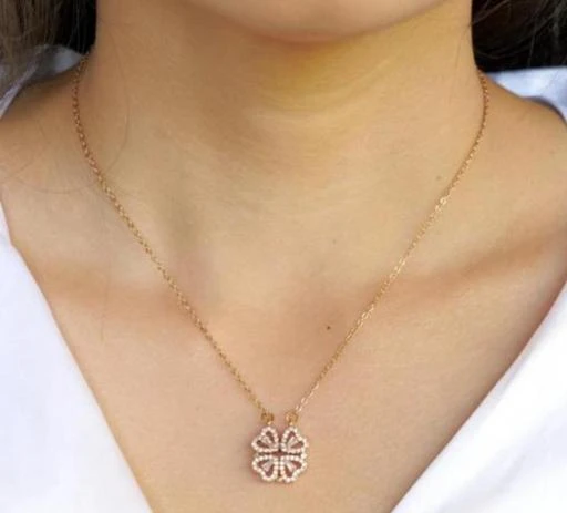 Simple Light Luxury Stainless Steel Jewellery Magnetic Two-Wear Clavicle  Chain Diamond Love Four-Leaf Clover