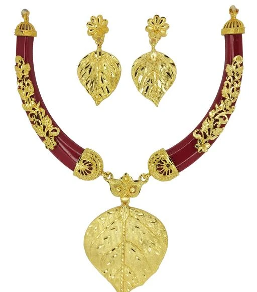 Gold hot sale pola necklace