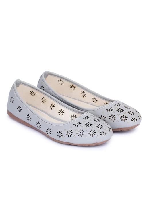 Checkout this latest Bellies & Ballerinas
Product Name: *Trendy Synthetic Women's Bellie*
Sizes: 
IND-3, IND-4, IND-8
Easy Returns Available In Case Of Any Issue


Catalog Rating: ★3.9 (70)

Catalog Name: Stylish Trendy Synthetic Women's Bellies Vol 4
CatalogID_372704
C75-SC1068
Code: 782-2749522-846