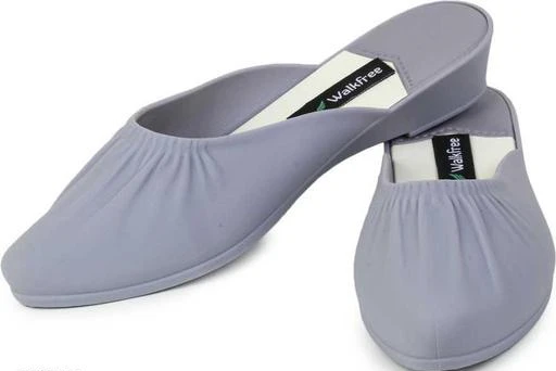 Checkout this latest Bellies & Ballerinas
Product Name: *Classy Women Bellies & Ballerinas*
Material: Suede
Sole Material: Tpr
Pattern: Solid
Fastening & Back Detail: Open Back
Multipack: 1
Sizes: 
IND-6 (Foot Length Size: 24.6 cm, Foot Width Size: 9.3 cm) 
Country of Origin: India
Easy Returns Available In Case Of Any Issue


Catalog Rating: ★3.8 (87)

Catalog Name: Colorful Women Bellies & Ballerinas
CatalogID_6627099
C75-SC1068
Code: 313-28122700-996