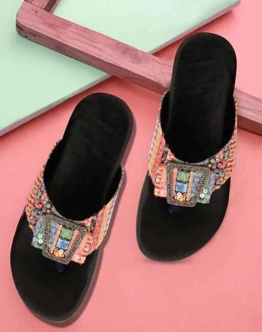 Buy R.N FOOTWEAR Women's Fashion Sandal Casual Flip Flops For
