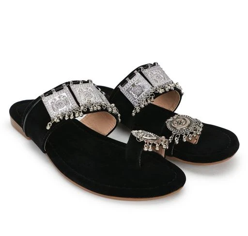  Trendy Fancy Women Flat Sandal / Gibelle Flats For Women