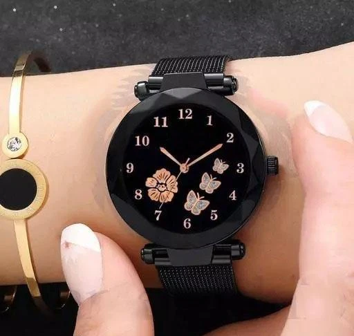 Hand watch outlet black colour