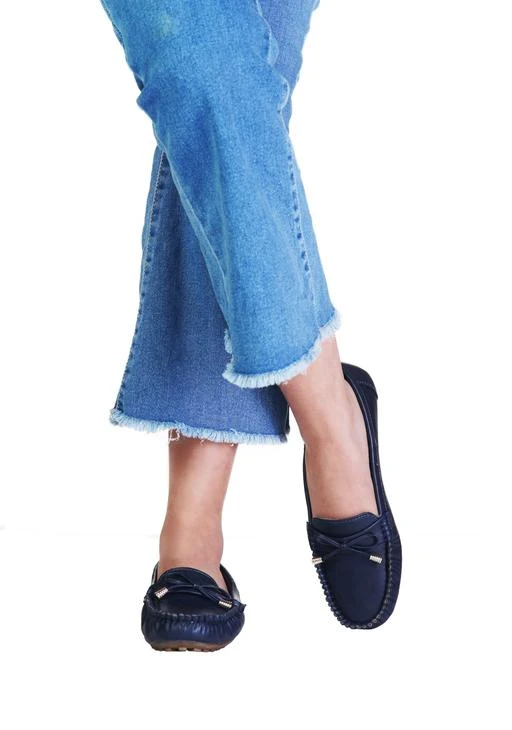 Checkout this latest Bellies & Ballerinas
Product Name: *Trendy Femmine Ethnic Women's Loafer *
Sizes: 
IND-4, IND-5, IND-6, IND-7, IND-8
Easy Returns Available In Case Of Any Issue


SKU: W048-517-Blue
Supplier Name: Zappy Lifestyle Private Limited

Code: 015-3761645-8751

Catalog Name: YEPPLO Femmine Ethnic Women's Loafer Vol 7
CatalogID_526649
M09-C30-SC1068