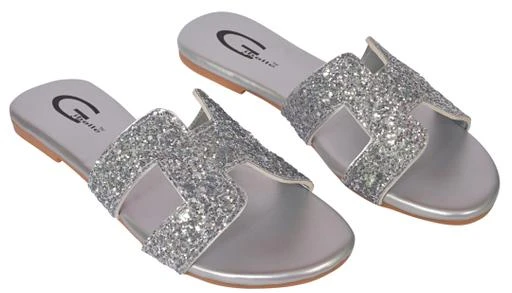Checkout this latest Flats
Product Name: *Stylish Women's Flats*
Sizes: 
IND-3, IND-4, IND-5, IND-6, IND-7
Easy Returns Available In Case Of Any Issue


Catalog Rating: ★3.9 (310)

Catalog Name: Diya Pretty Synthetic Leather Women's Flat Sandal Vol 10
CatalogID_527894
C75-SC1071
Code: 323-3770274-999