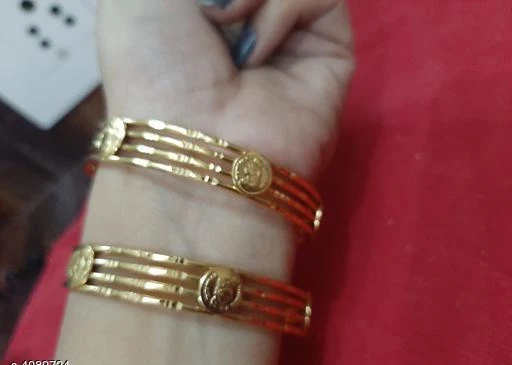 Checkout this latest Bracelet & Bangles
Product Name: *Stylish Women Bangles*
Base Metal: German Silver
Plating: Gold Plated
Stone Type: Artificial Beads
Sizing: Adjustable
Type: Bangle Style
Multipack: 1
Sizes:2.4, 2.6, 2.8, 2.10
Easy Returns Available In Case Of Any Issue


Catalog Rating: ★4.2 (258)

Catalog Name: Diva Stylish Women Bangles Vol 1
CatalogID_581269
C77-SC1094
Code: 971-4089724-753