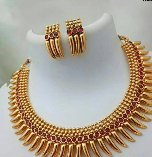 jewellery,choker,necklace,jewellery set,indian wedding jewellery  set,Maangalyam/Murukku,south,indian,maharastrian,highquality set