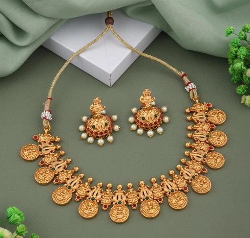 jewellery,choker,necklace,jewellery set,indian wedding jewellery  set,Maangalyam/Murukku,south,indian,maharastrian,highquality set