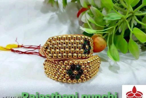 Checkout this latest Bracelet & Bangles
Product Name: *Feminine Unique Bracelet & Bangles*
Base Metal: Alloy
Plating: Copper Plated
Stone Type: Cubic Zirconia/American Diamond
Sizing: Adjustable
Type: Multistrand
Net Quantity (N): 2
Sizes:Free Size
Rajputi cuff bracelets for Rajasthani look .
Country of Origin: India
Easy Returns Available In Case Of Any Issue


SKU: mLm0-3R0
Supplier Name: Ethnic Jewelery

Code: 302-53441456-996

Catalog Name: Feminine Unique Bracelet & Bangles
CatalogID_13568430
M05-C11-SC1094
.