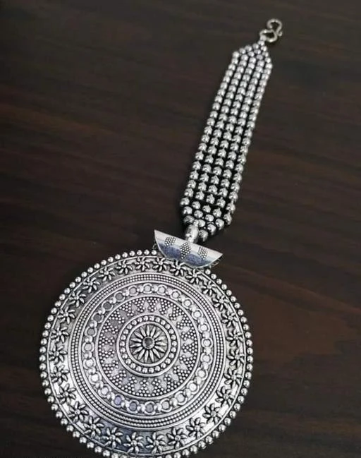 Checkout this latest Maangtika
Product Name: *Elite Bejeweled Maangtika*
Base Metal: Silver
Plating: Silver Plated
Stone Type: Artificial Stones
Type: Matha Patti
Multipack: 1
Sizes: Free Size
Country of Origin: India
Easy Returns Available In Case Of Any Issue


Catalog Rating: ★4.3 (152)

Catalog Name: Elite Bejeweled Maangtika
CatalogID_862464
C77-SC1100
Code: 052-5738880-885
