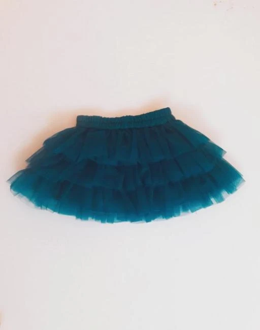 Net layered outlet skirt