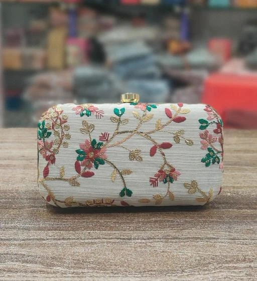 Checkout this latest Clutches (0-500)
Product Name: *Trendy women's clutch*
Material: Fabric
Multipack: 1
Sizes: 
Free Size (Length Size: 7 in, Width Size: 4 in)
Easy Returns Available In Case Of Any Issue


SKU: asfeEbol
Supplier Name: Anish Traders

Code: 813-63594865-999

Catalog Name: Styles Modern Women Clutches
CatalogID_16915907
M09-C27-SC5070