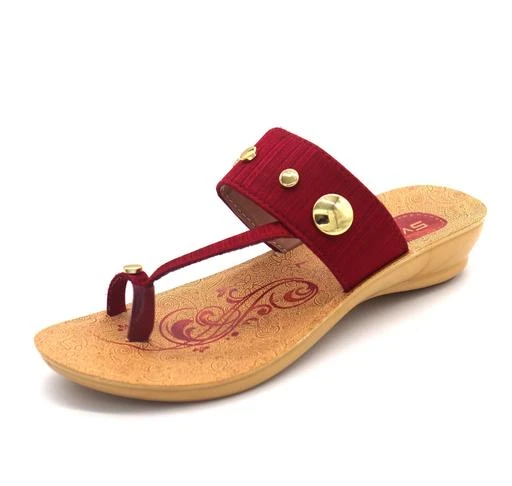 Red on sale tape chappal