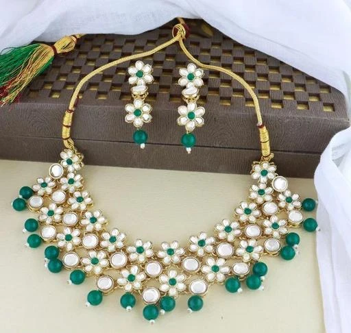 Handcrafted Kundan and Pearl Studded Bridal Jewellery Set