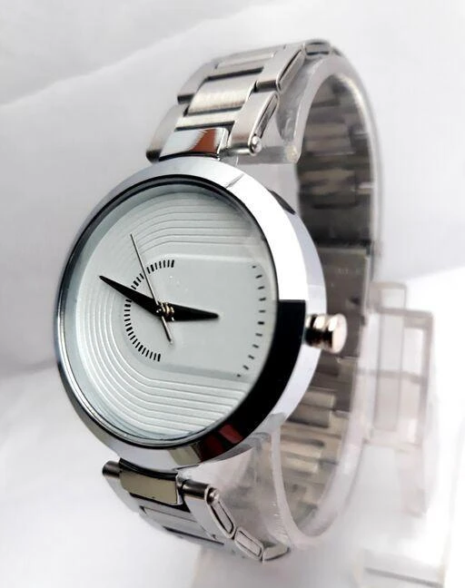 Checkout this latest Analog Watches
Product Name: *Unique Women White Stainless Steel Analog Watch*
Strap Material: Stainless Steel
Date Display: No
Dial Color: White
Dial Design: Solid
Dial Shape: Round
Dual Time: No
Gps: No
Light: No
Net Quantity (N): 1
Sizes: 
Free Size
Country of Origin: India
Easy Returns Available In Case Of Any Issue


SKU: SR.UK102.WHITE
Supplier Name: SHRJ CREAT

Code: 232-9939351-855

Catalog Name: Attractive Women Watches
CatalogID_1771595
M05-C13-SC1087
